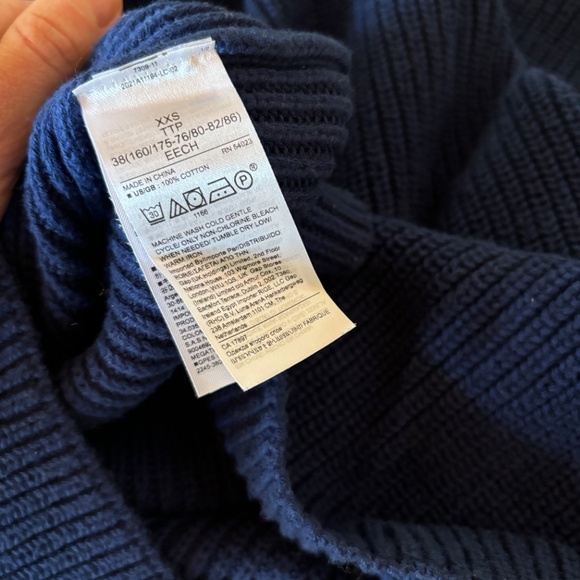 Banana Republic Oversized Navy 100% Cotton Sweater - Picture 6 of 8